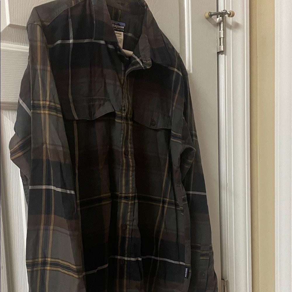 Patagonia Men's Plaid Buckshot Shirt Jacket - Black and Brown